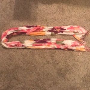 Floral scarf 🎉3 for $15🎉